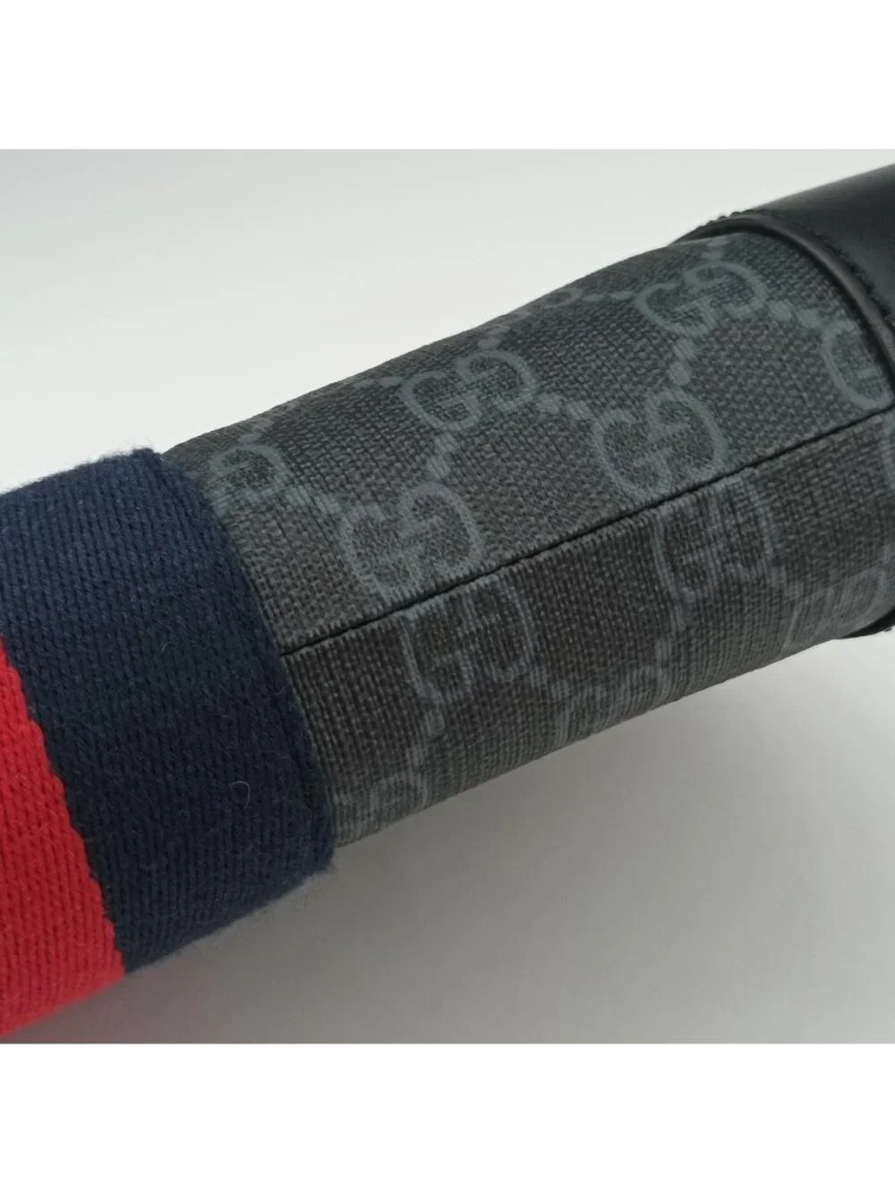 Gucci GG Supreme Messenger Black Red Leather